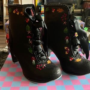 Irregular Choice Woodland Wander boots 9/40